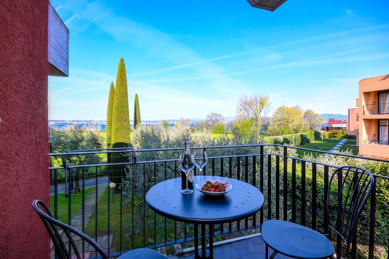 Holiday Sirmione Apartments Dış mekan fotoğraf