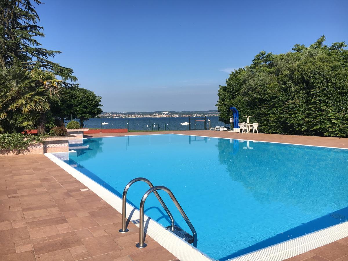 Holiday Sirmione Apartments Dış mekan fotoğraf
