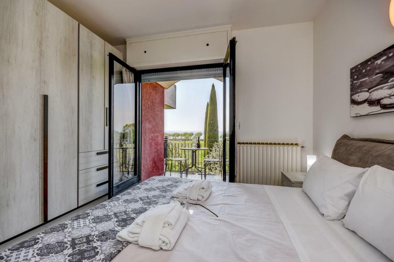 Holiday Sirmione Apartments Dış mekan fotoğraf