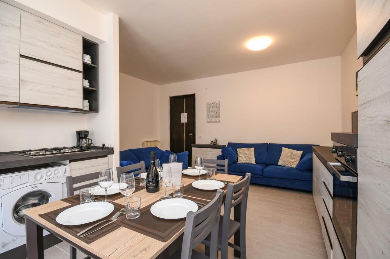 Holiday Sirmione Apartments Dış mekan fotoğraf
